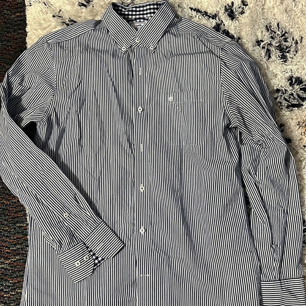 Slim fit southern tide
